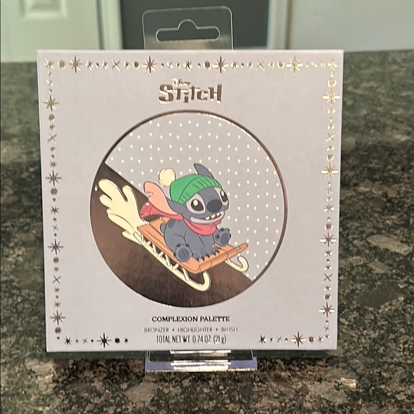 Disney Stitch Complexion Palette Sledding Scene Bronzer Highlighter Blush Mirror - Picture 1 of 13